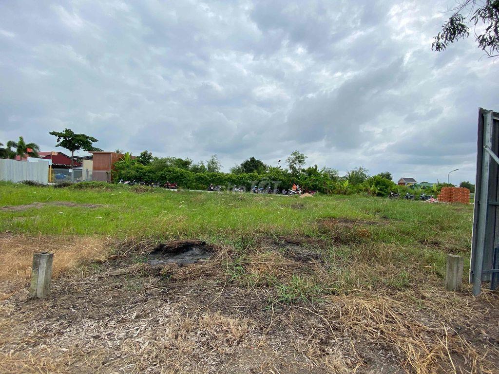 Đất thổ cư chính chủ sổ sẵn cách Bình Tân 30 phút