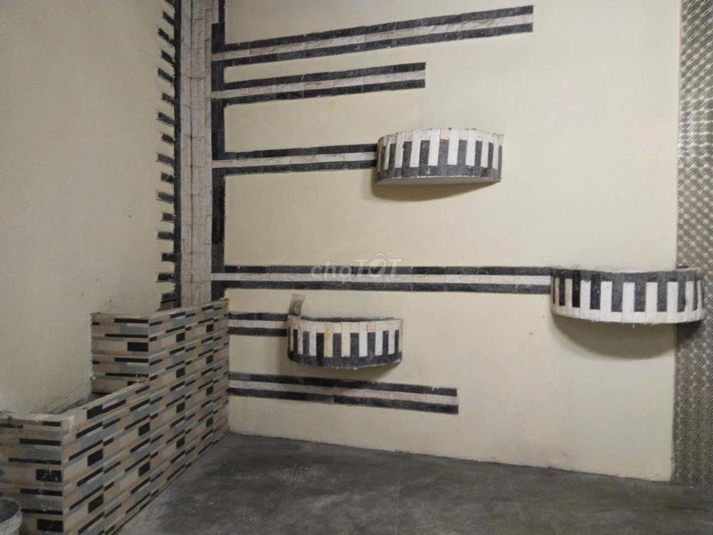 Cho thuê nhà hẻm rộng xe hơi