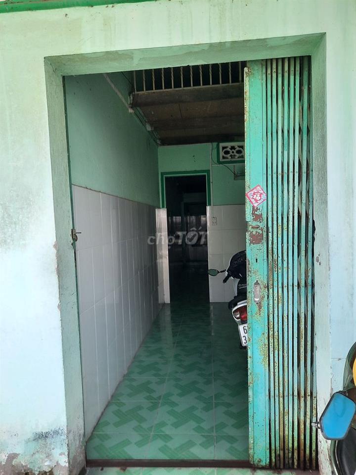 Bán nhà cấp 4 khu dân cư