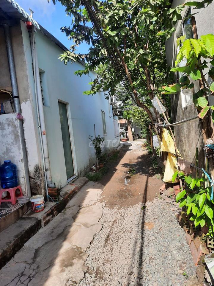 Bán nhà cấp 4 khu dân cư