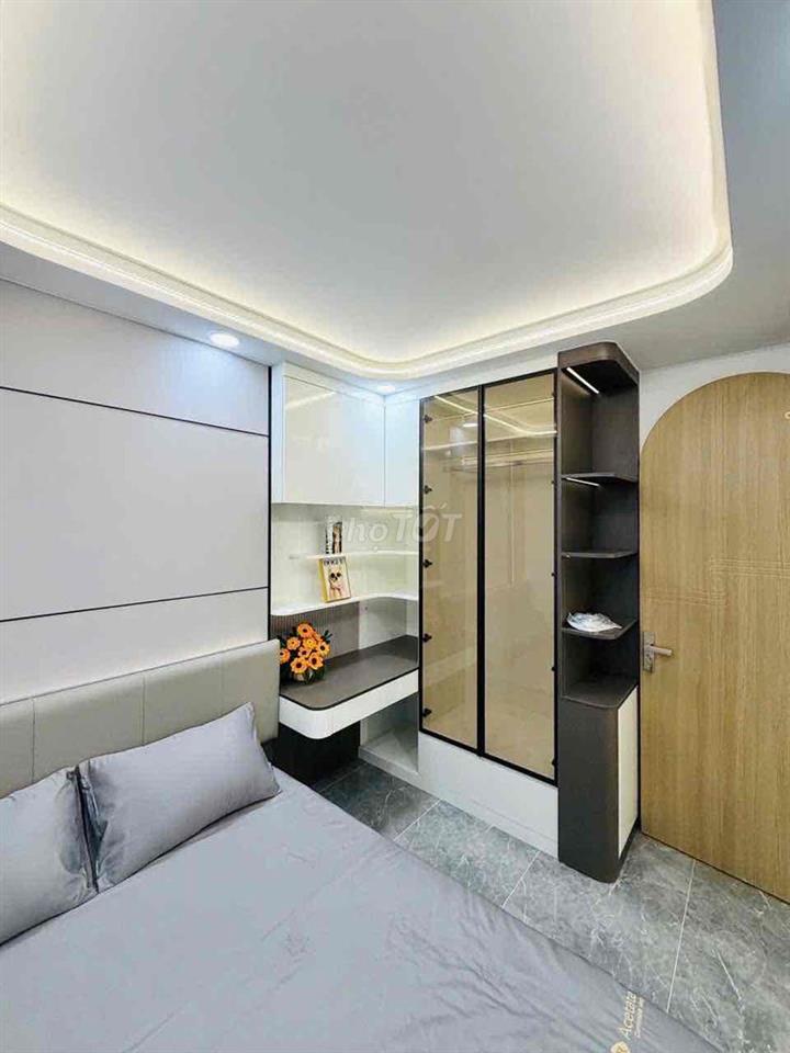 NHÀ PHỐ MỚI XÂY NỘI THẤT CAO CẤP