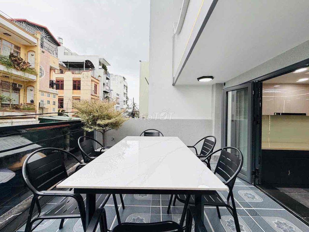 NHÀ PHỐ MỚI XÂY NỘI THẤT CAO CẤP