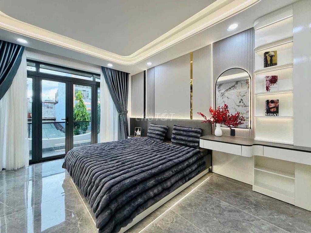 NHÀ PHỐ MỚI XÂY NỘI THẤT CAO CẤP