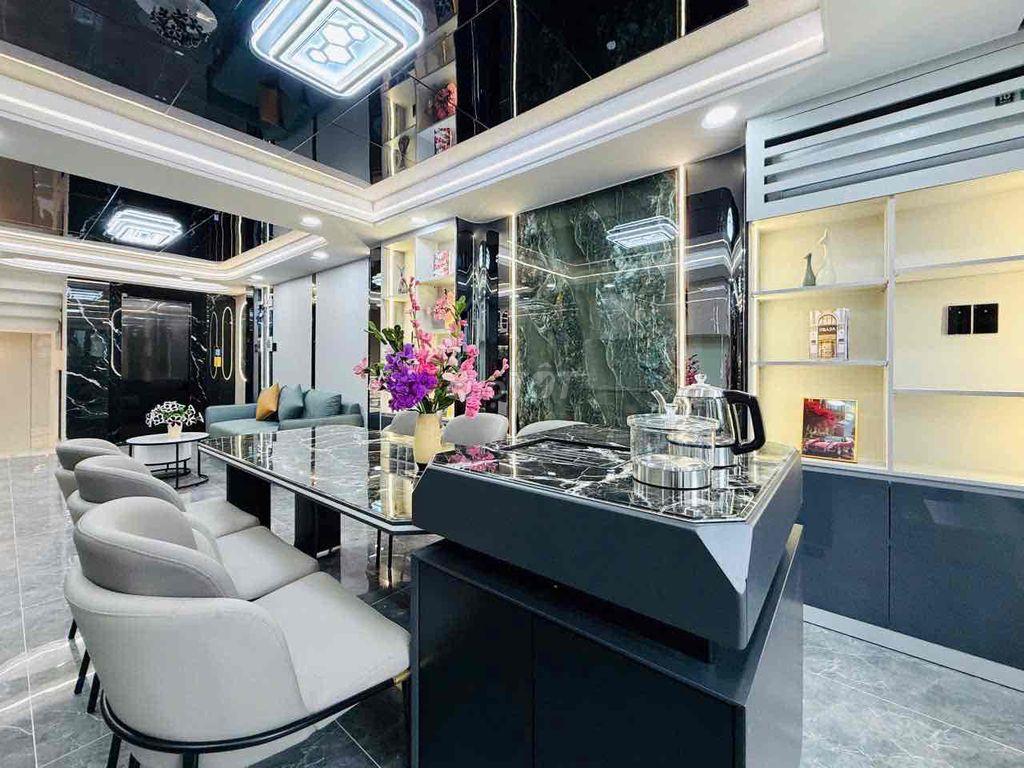 NHÀ PHỐ MỚI XÂY NỘI THẤT CAO CẤP