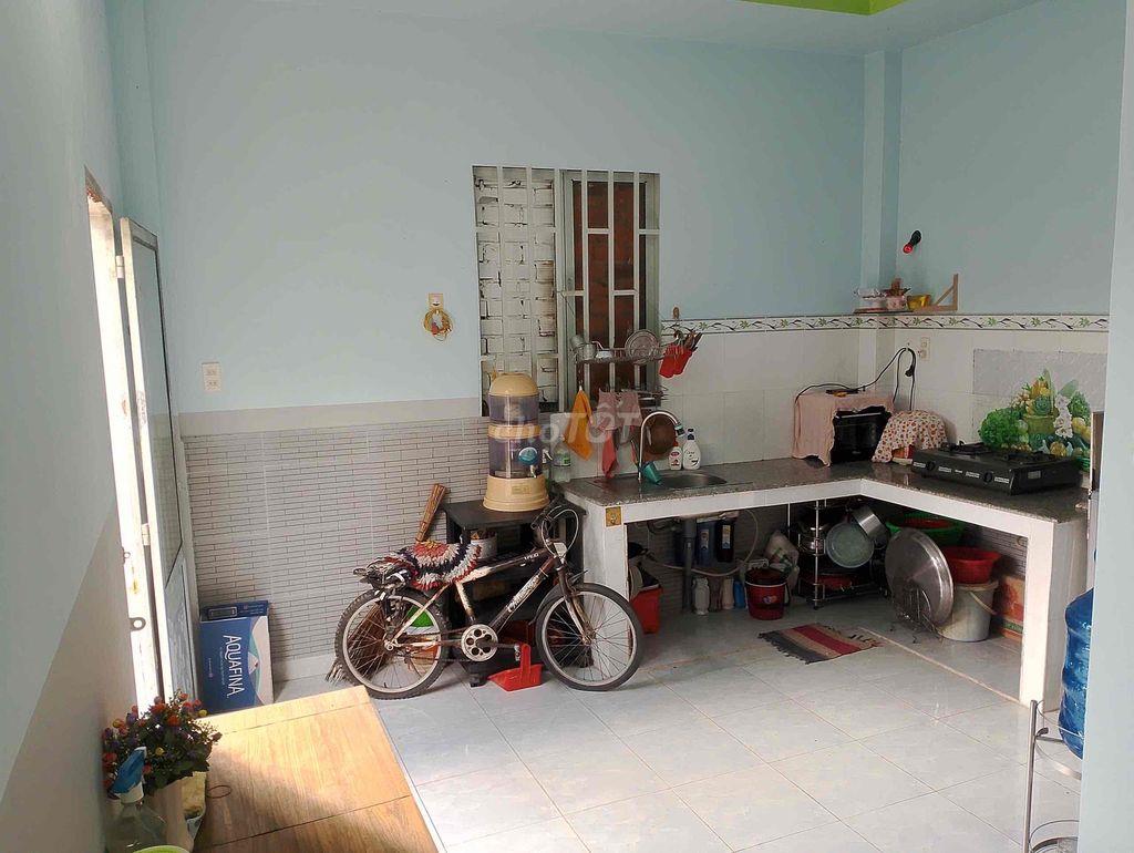 Bán nhà huyện Bình Chánh