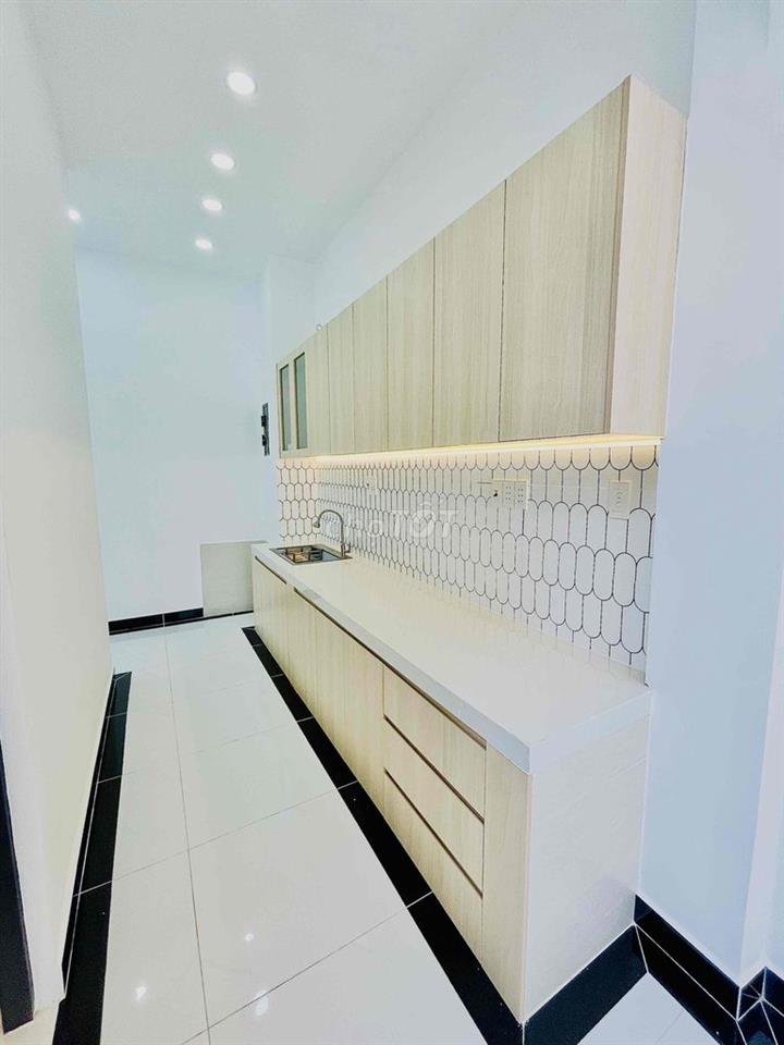 BÁN NHÀ TỈNH LỘ 10, BÌNH TÂN, CĂN GÓC 2 MẶT TIỀN, 4PN, NGỦ TRỆT, HXH,