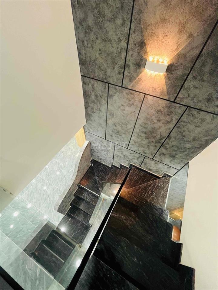 BÁN NHÀ KHU TÊN LỬA, BÌNH TÂN, 60M², NỞ HẬU 6M, 3PN, NGỦ TRỆT, HXH