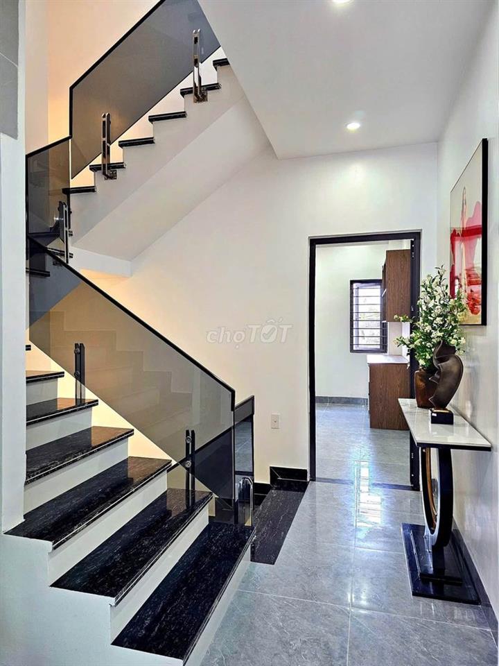 NHÀ 4 TẦNG HƯƠNG LỘ 2, BÌNH TÂN, 4PN HẺM XE TẢI, GIÁ 5 TỶ 6