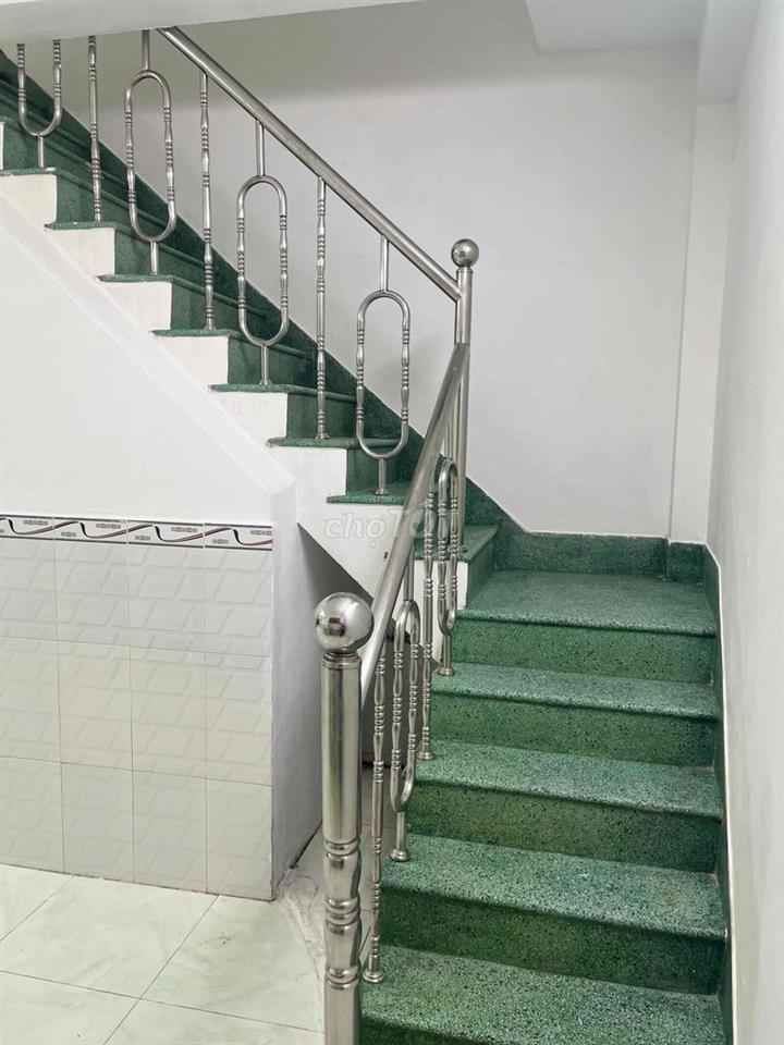 chính chủ cho thuê hẻm xe tải tránh nhau
