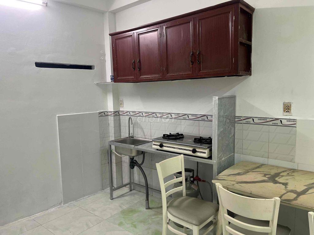 chính chủ cho thuê hẻm xe tải tránh nhau