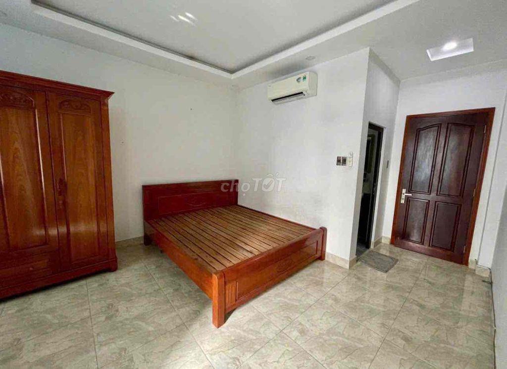 Chính chủ cho thuê 3 phòng trong nhà nguyên căn, giờ giấc