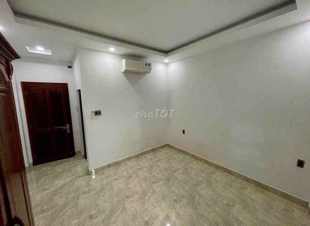 Chính chủ cho thuê 3 phòng trong nhà nguyên căn, giờ giấc