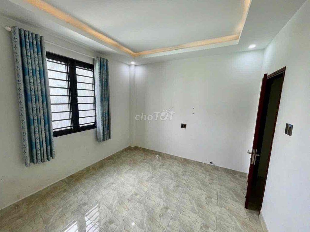 Chính chủ cho thuê 3 phòng trong nhà nguyên căn, giờ giấc