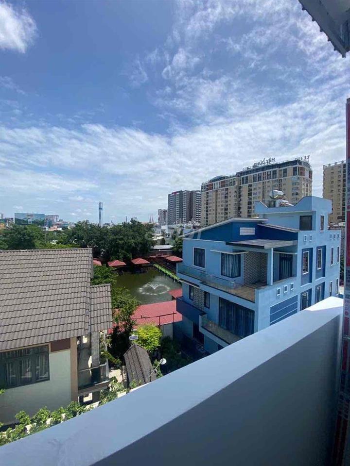 CHDV full nội thất, tách bếp, ban công