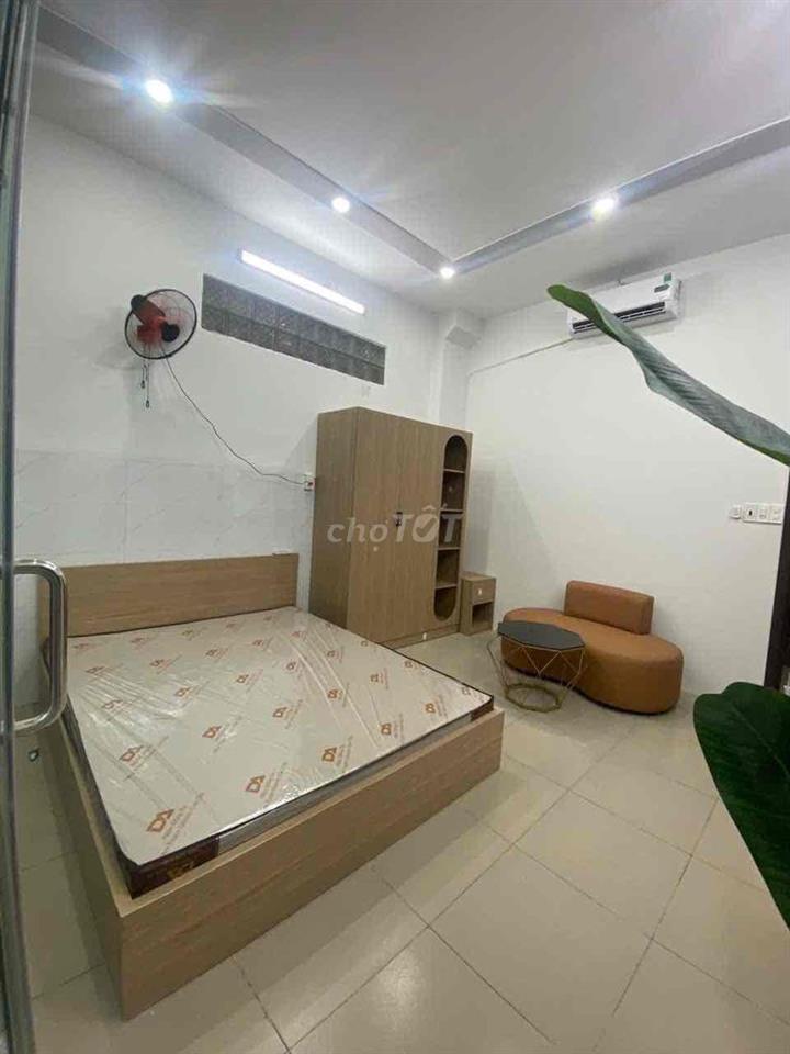 Cho thuê CHDV full nội thất - Tách bếp