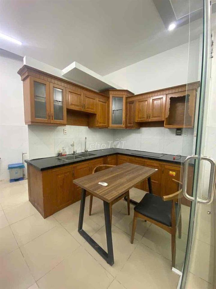 Cho thuê CHDV full nội thất - Tách bếp