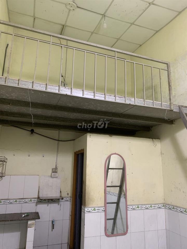 Phòng sạch sẽ thoáng mát gần ĐHKT luật 