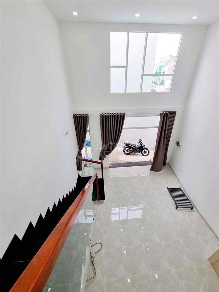 NHÀ MỚI 2 PHÒNG NGỦ