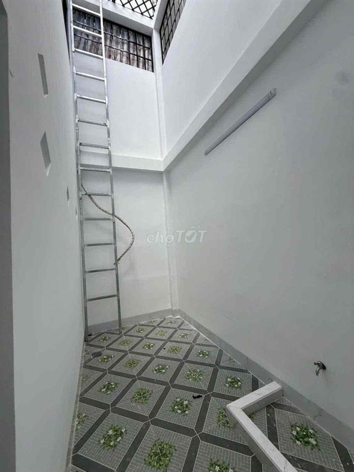 NHÀ MỚI 3 PHÒNG NGỦ LỘ OTO ĐẬU THOẢI MÁI