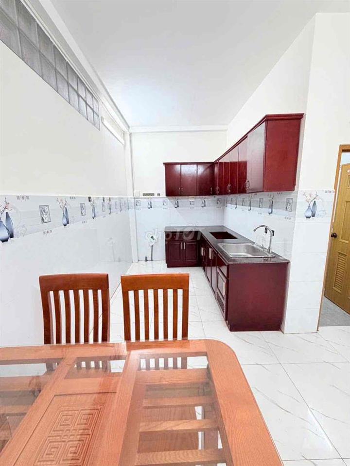 NHÀ HẺM GẦN LOTE