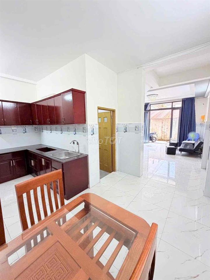 NHÀ HẺM GẦN LOTE