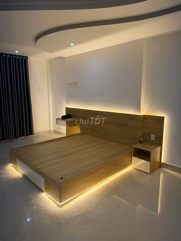 Nhà hẻm xe hơi đường Chiến Lược