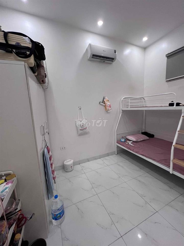 mình cần pass phòng gần ga phùng khoang