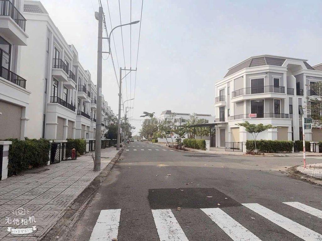 cần bán lỗ lô đất tại Bàu Bàng