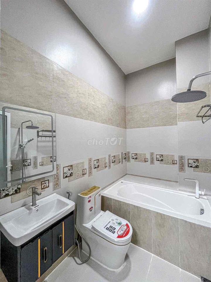 NHÀ 1 TRỆT 2 LẦU – KDC THỚI NHỰT 2 – GẦN ĐH Y DƯỢC CẦN THƠ