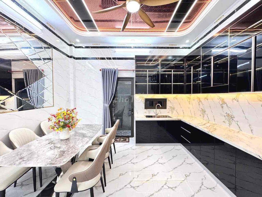 NHÀ TRỆT LẦU MỚI HOÀN THIỆN – MẶT TIỀN CÔNG VIÊN