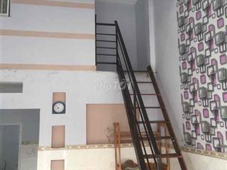 Nhà cho thuê nguyên căn có sân rộng