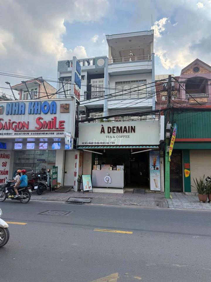 nhà cần bán gấp để đi mỹ định cư hoặc cho thuê nguyên căn
