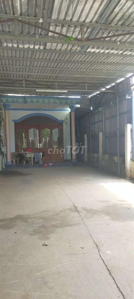 cho thuê mặt bằng kinh doanh, sầm uất 8 ngàn công nhân
