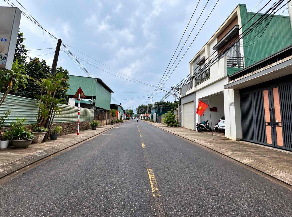 kẹt tiền cần ra gấp