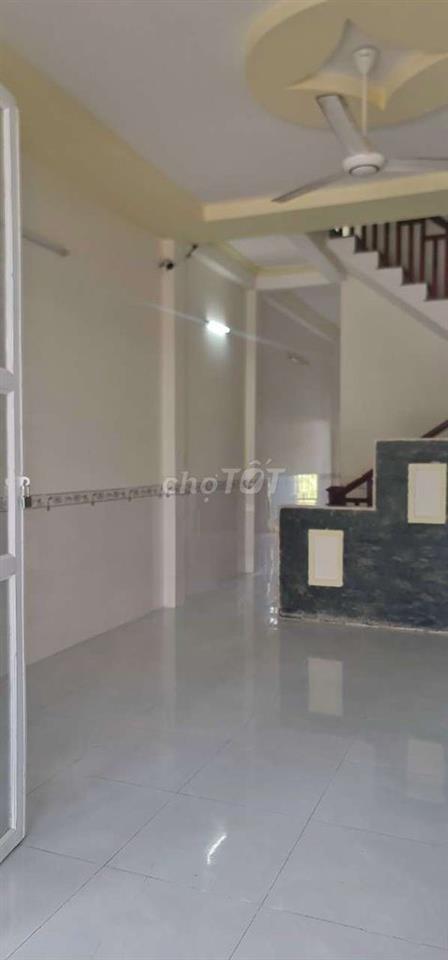 Cho thuê nhà 1trệt, 1 lầu