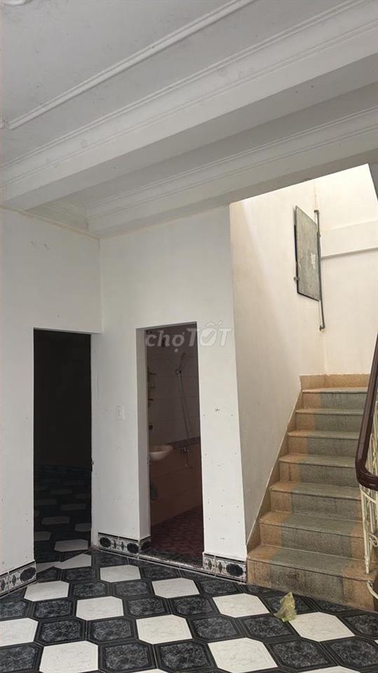 CHO THUÊ NHÀ - MẶT TIỀN - 3 Tầng - Trường Chinh - TP Huế