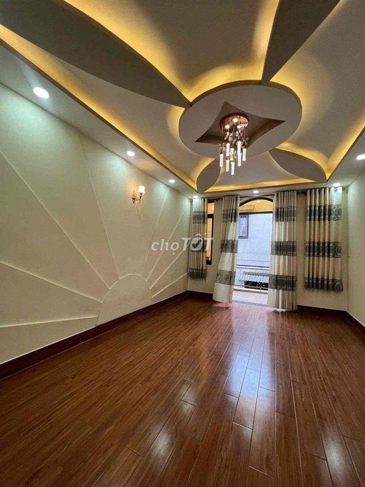 PASS PHÒNG QUANG TRUNG ĐỐI DIỆN CHỢ HẠNH THÔNG TÂY 45M2