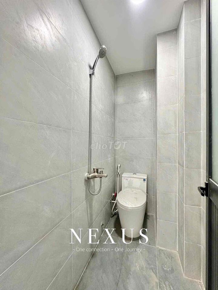 PHÒNG BAN CÔNG FULL NT - THANG MÁY - MỚI XÂY NGAY NGUYỄN OANH