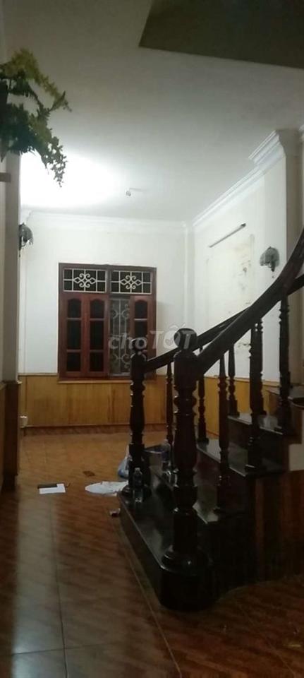 Cho thuê phòng trọ phố Văn Cao -Thụy Khuê chỉ 2,8tr-3, 5tr