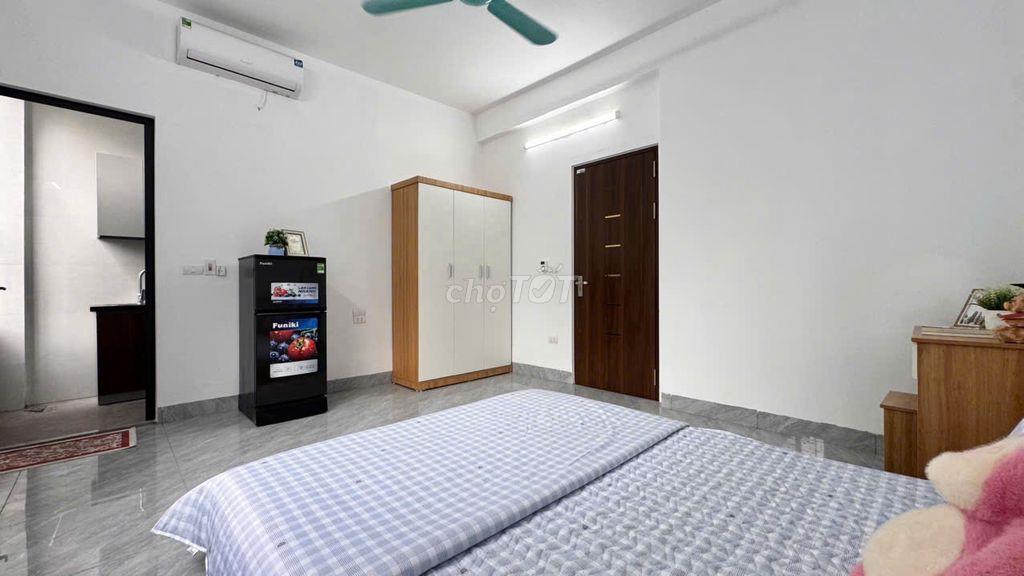 🏠 “ xem căn này 10 giây nhé!”