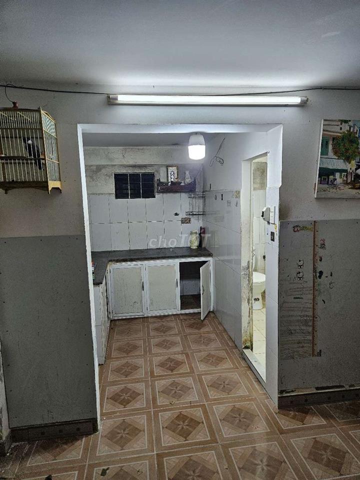 Cho thuê nhà cấp 4 gác đúc