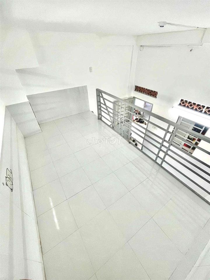 Phòng gác giá rẻ chỉ 3tr9