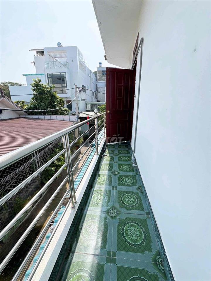 Căn gác- bancol siêu thoáng mát chỉ 4tr3