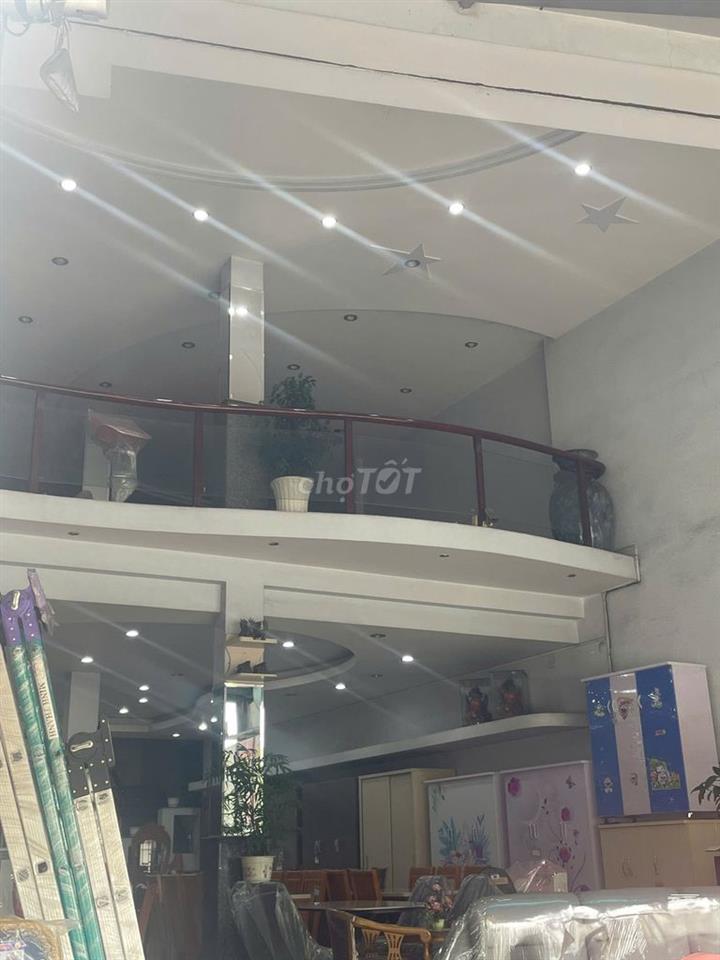 Cho thuê Nhà T+Lững+3L, 8x40m, Trần Hưng Đạo ,75tr