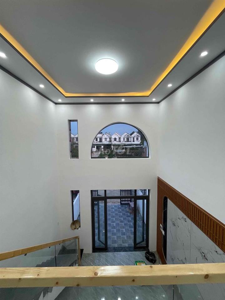 bán nhà sổ riêng giá tốt