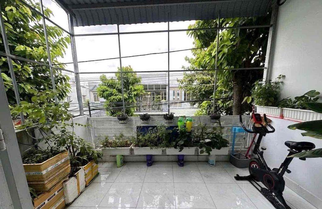 bán căn nhà trong khu dân cư Cát Tường Phú nguyên