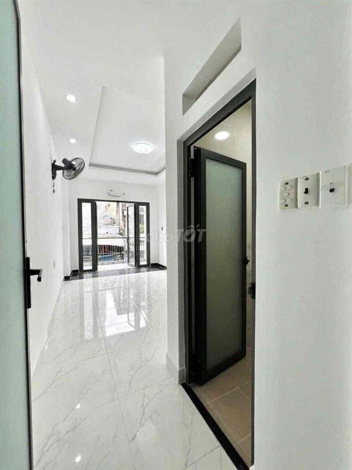 🌻 Studio ban công bự full nội thất ngay ĐH Bách Khoa Q10 cho nui pet