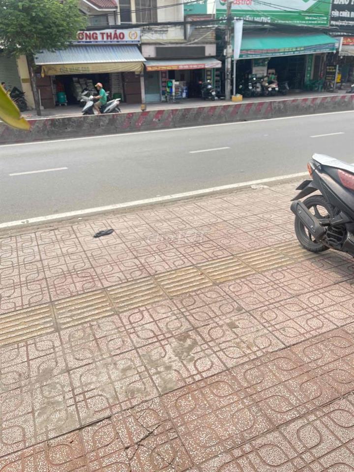 cho thuê Sân buôn bán buổi sáng