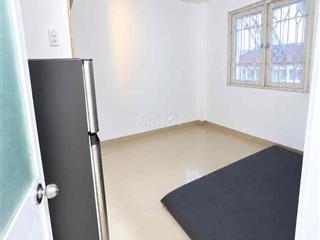 Cho thuê 1 tầng 2pn 1wc full NT kdc Jamona City