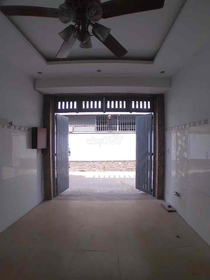cần cho thuê nhà nguyên căn q2 cũ